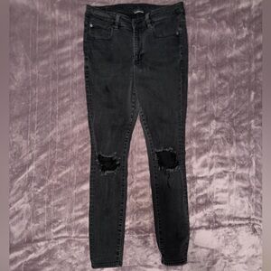 American Eagle Outfitters Black Straight-Leg Distressed Jeans